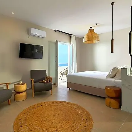 Lotus Rise - Adults Only 4*