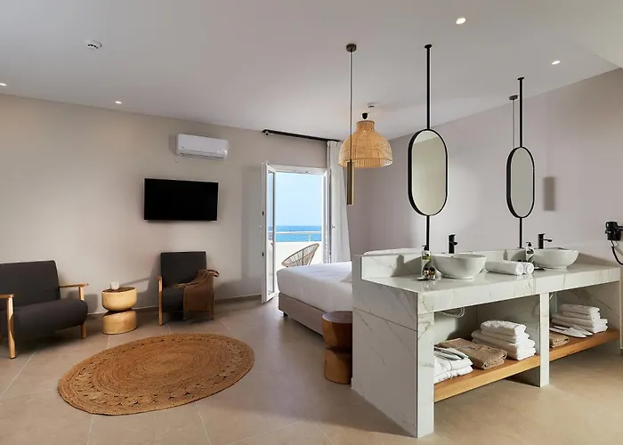 Lotus Rise - Adults Only 4*