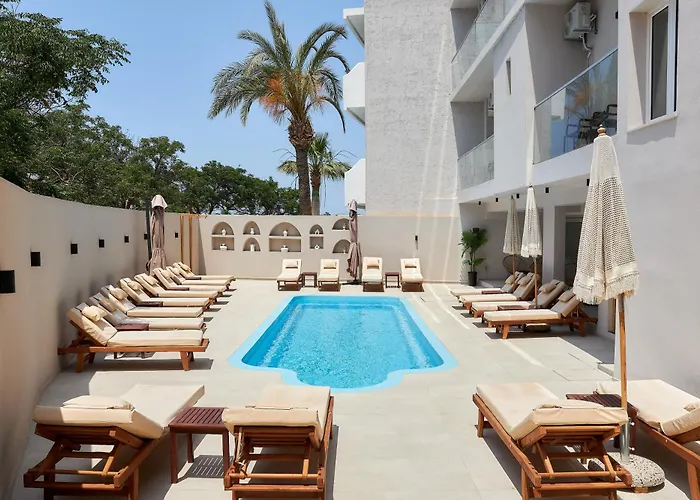 Lotus Rise - Adults Only 4*