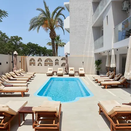 Lotus Rise - Adults Only 4*